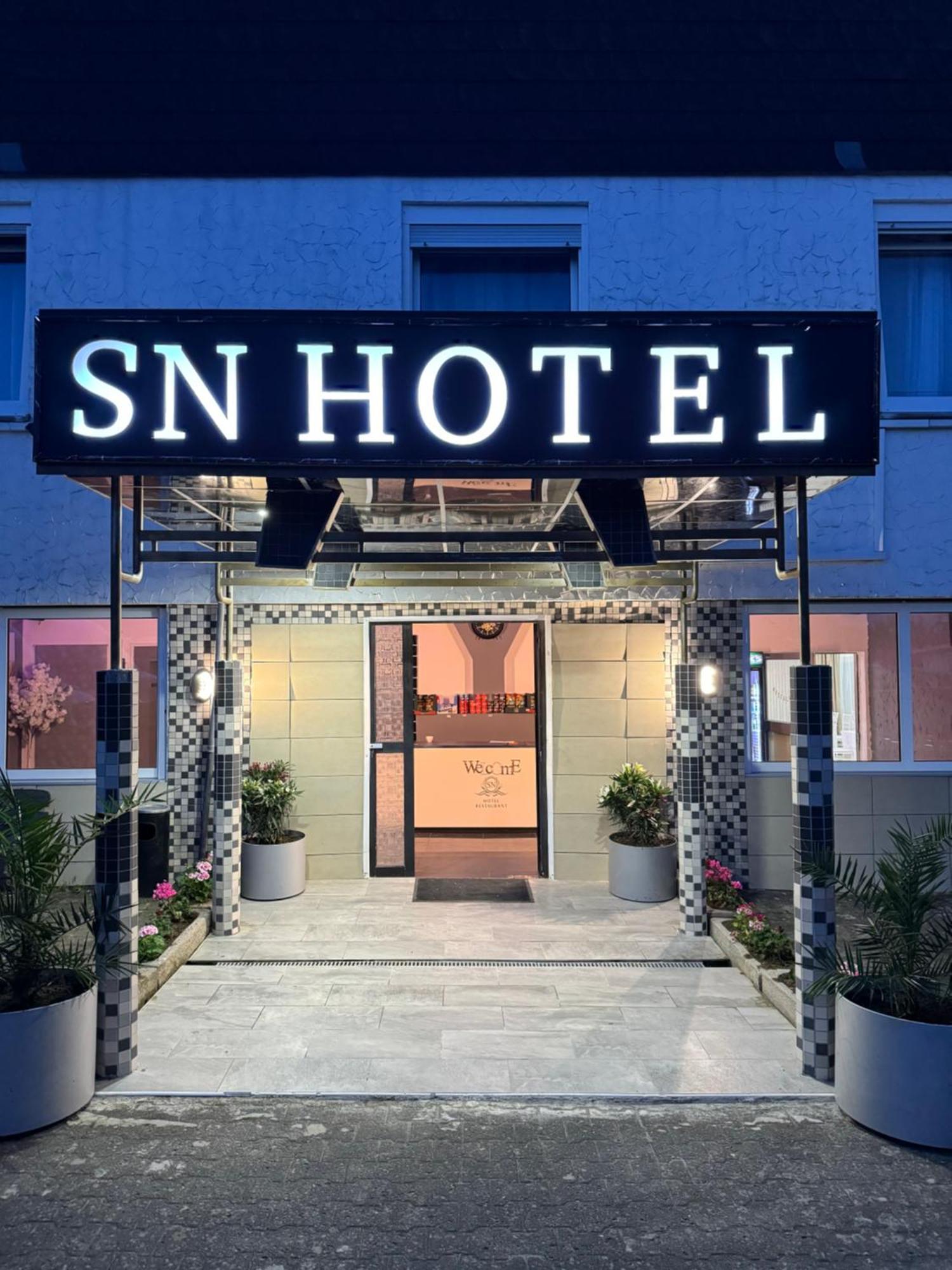 Sn Hotel And Restaurant Langgons Eksteriør billede